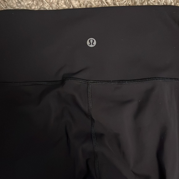 Lululemon wonder unders size 6 - Picture 3 of 5